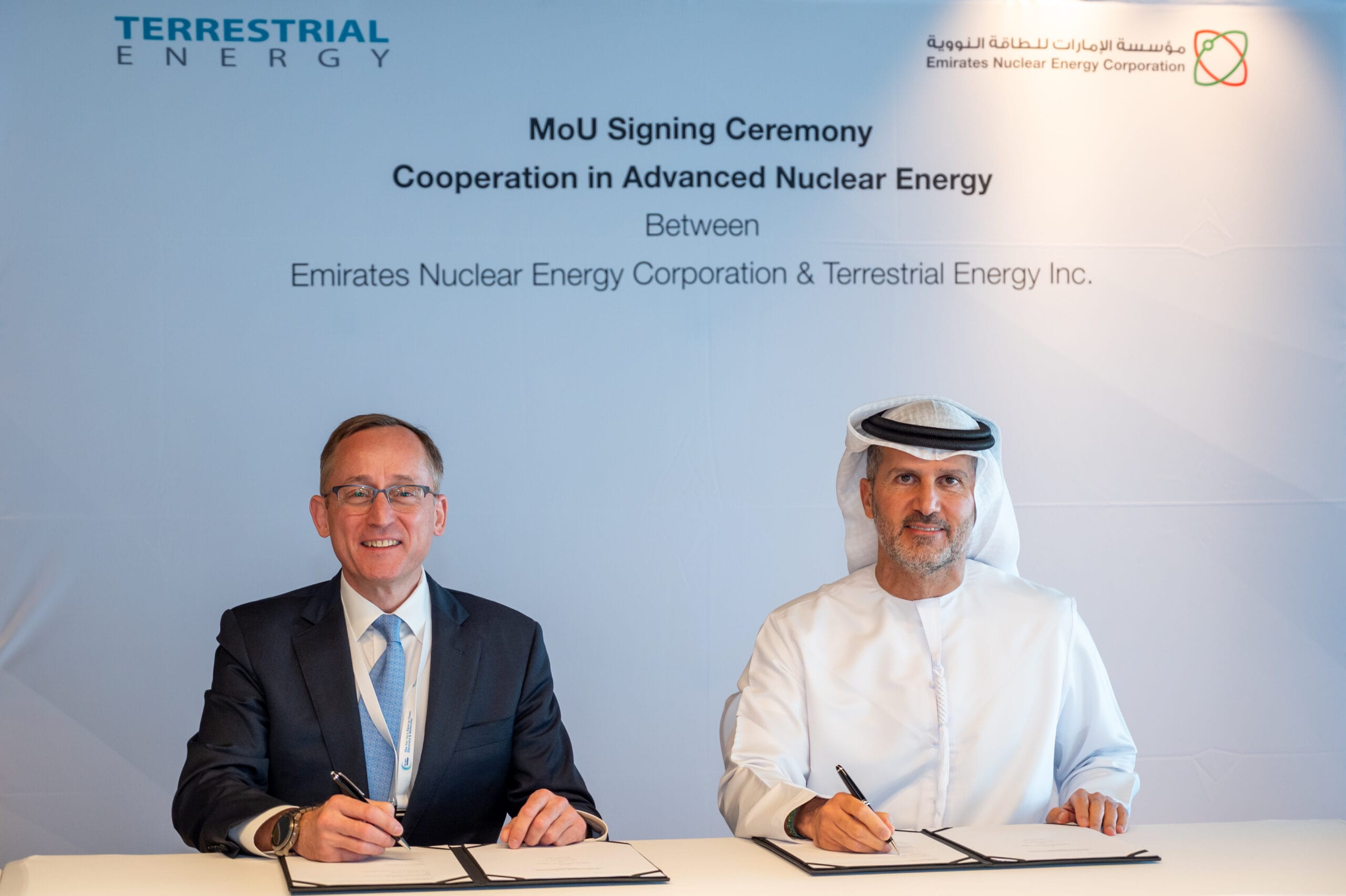 Image of Mohamed Al Hammadi, Managing Director and Chief Executive Officer of ENEC and Simon Irish, Chief Executive Officer of Terrestrial Energy